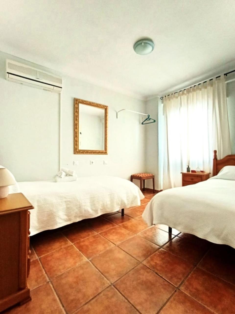 Hostal R-Conecta Cuevas De San Marcos Kültér fotó