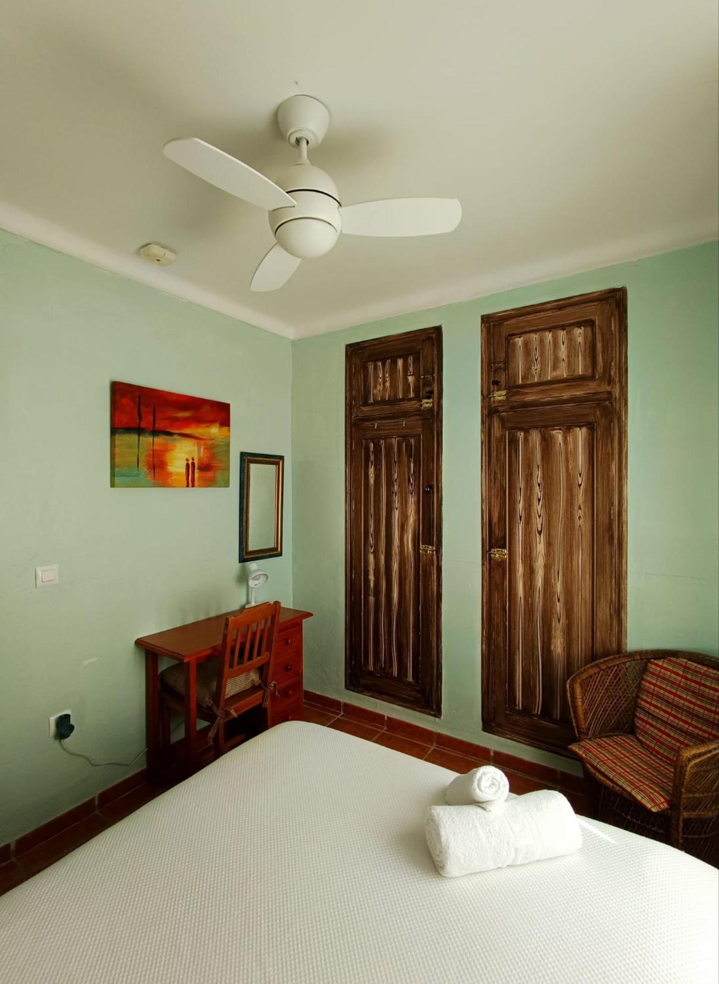 Hostal R-Conecta Cuevas De San Marcos Kültér fotó