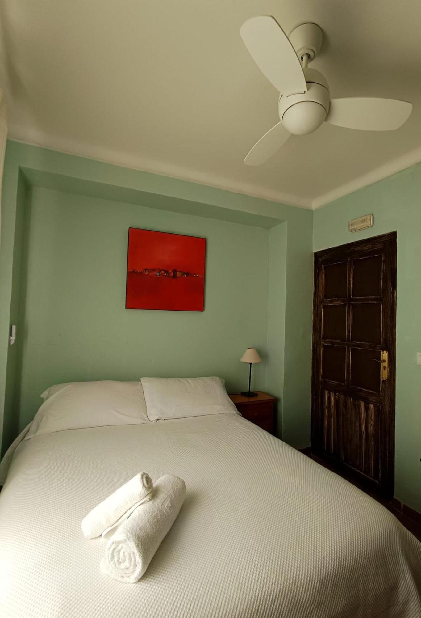 Hostal R-Conecta Cuevas De San Marcos Kültér fotó